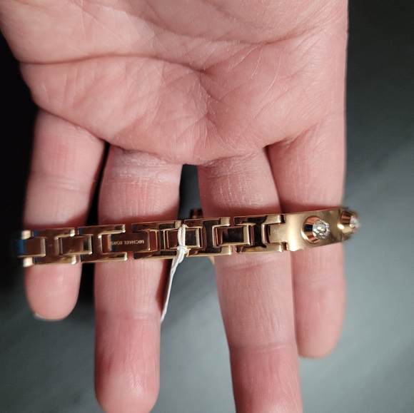 SOLD ๐ฏ% Authentic Brandnew with box and carecard - Picture 6 of 6